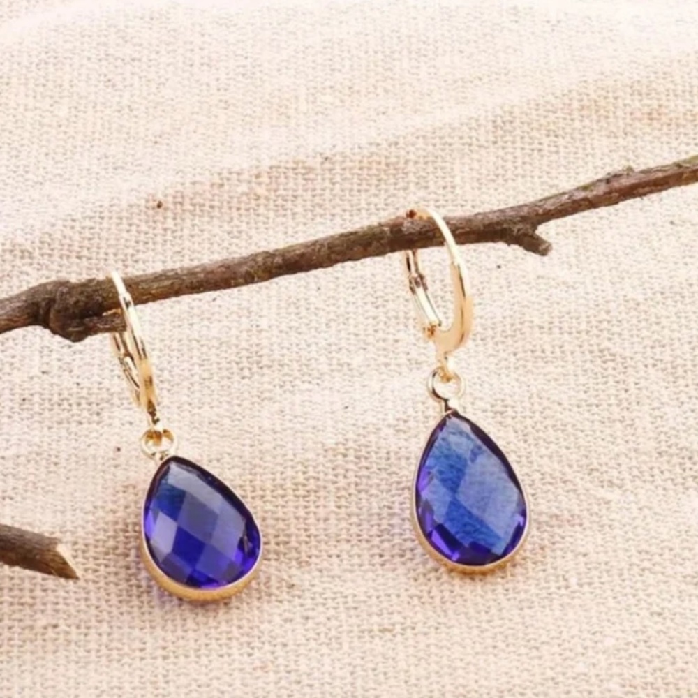 ⭐️❤️ FREE Tear Drop Rain Boho Peasant Hipster Hippie Chic Party Classy Earring